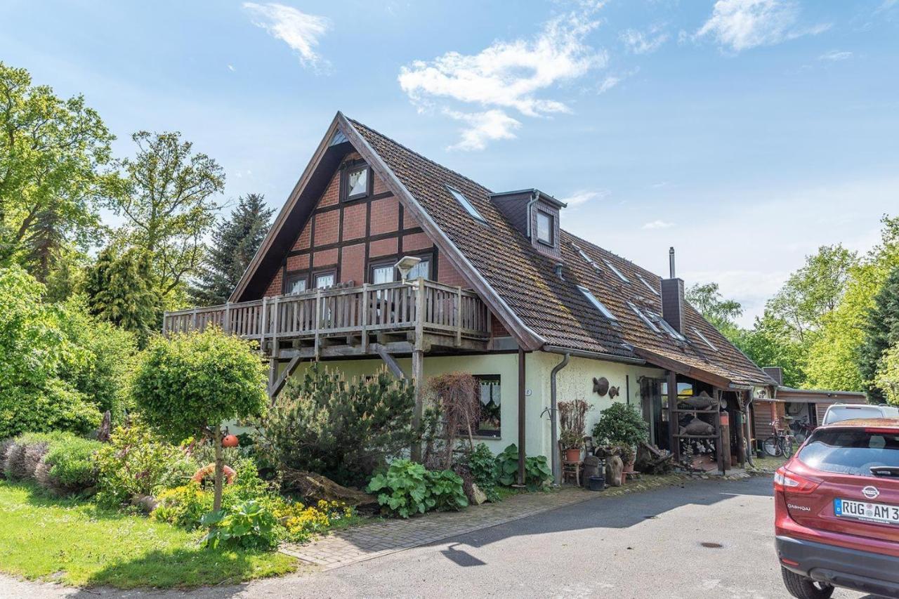 3-R-Ferienwohnung-Fuer-4-Personen-In-Schaprode-Auf-Ruegen-Zi3 Exterior photo